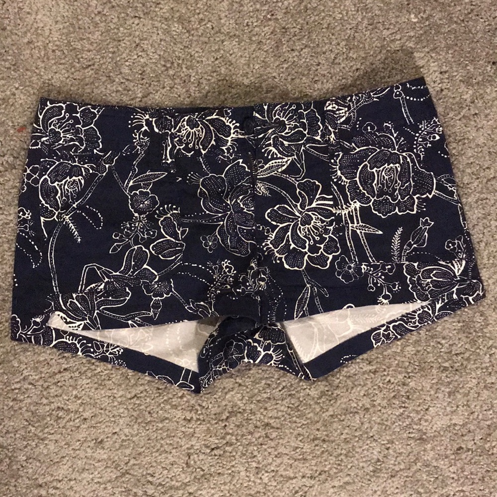 Express Shorts size 8 EUC